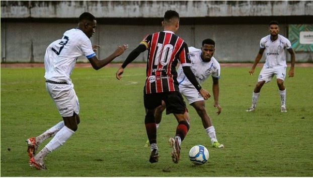 Capa: Itabuna vence o Serra de virada e retoma liderança na Série D