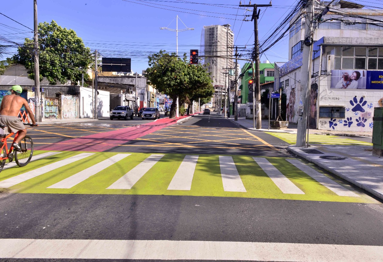 Capa: Rua Conselheiro Pedro Luiz, no Rio Vermelho, é entregue requalificada