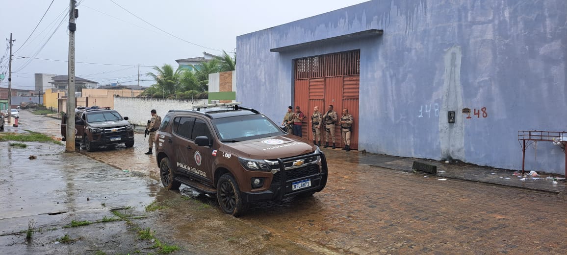 Capa: Força-tarefa desmonta bunker em Ilhéus e encontra homem que matou esposa na frente dos filhos