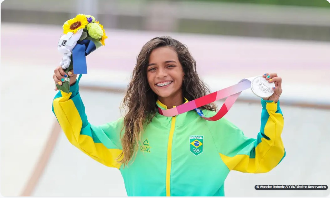 Capa: Com virada no fim, Rayssa Leal é bicampeã mundial de skate street