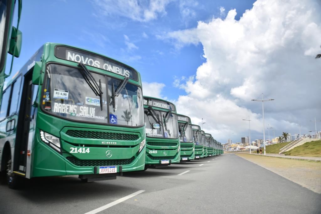 Capa: Tarifa de ônibus em Salvador fica mais cara a partir de sábado; R$ 5,60