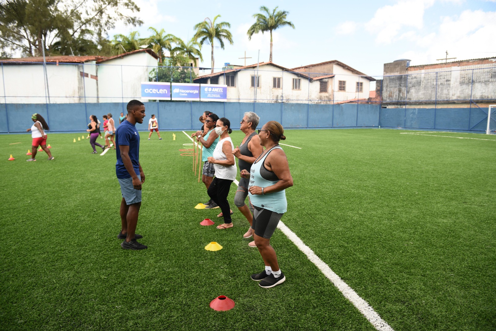 Capa: Prefeitura de Salvador inaugura campo com grama sintética e lança Bora Bahêa Meu Bairro na Cidade Baixa